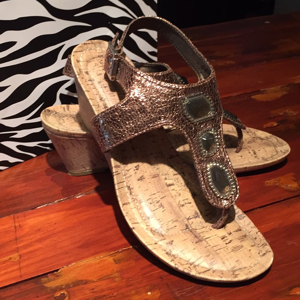 Sandals - Picture 2 of 3
